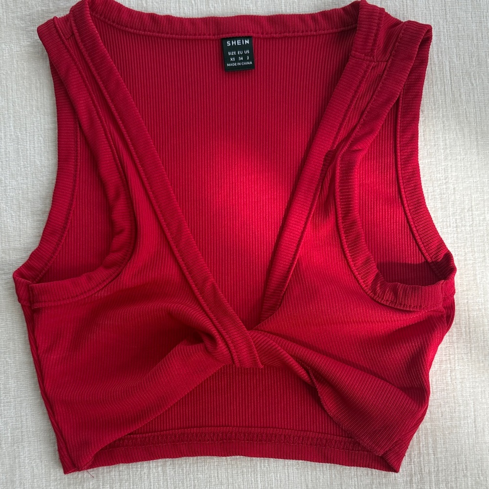 SHEIN Ribbed Twist Crop Top